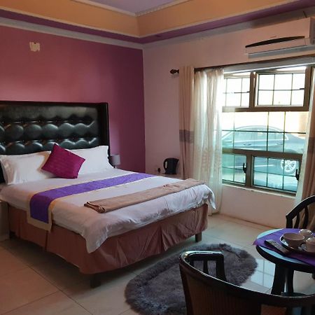 Mathlyn Guest House 弗朗西斯敦 外观 照片