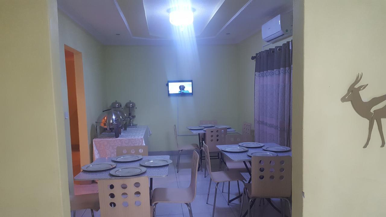 Mathlyn Guest House 弗朗西斯敦 外观 照片